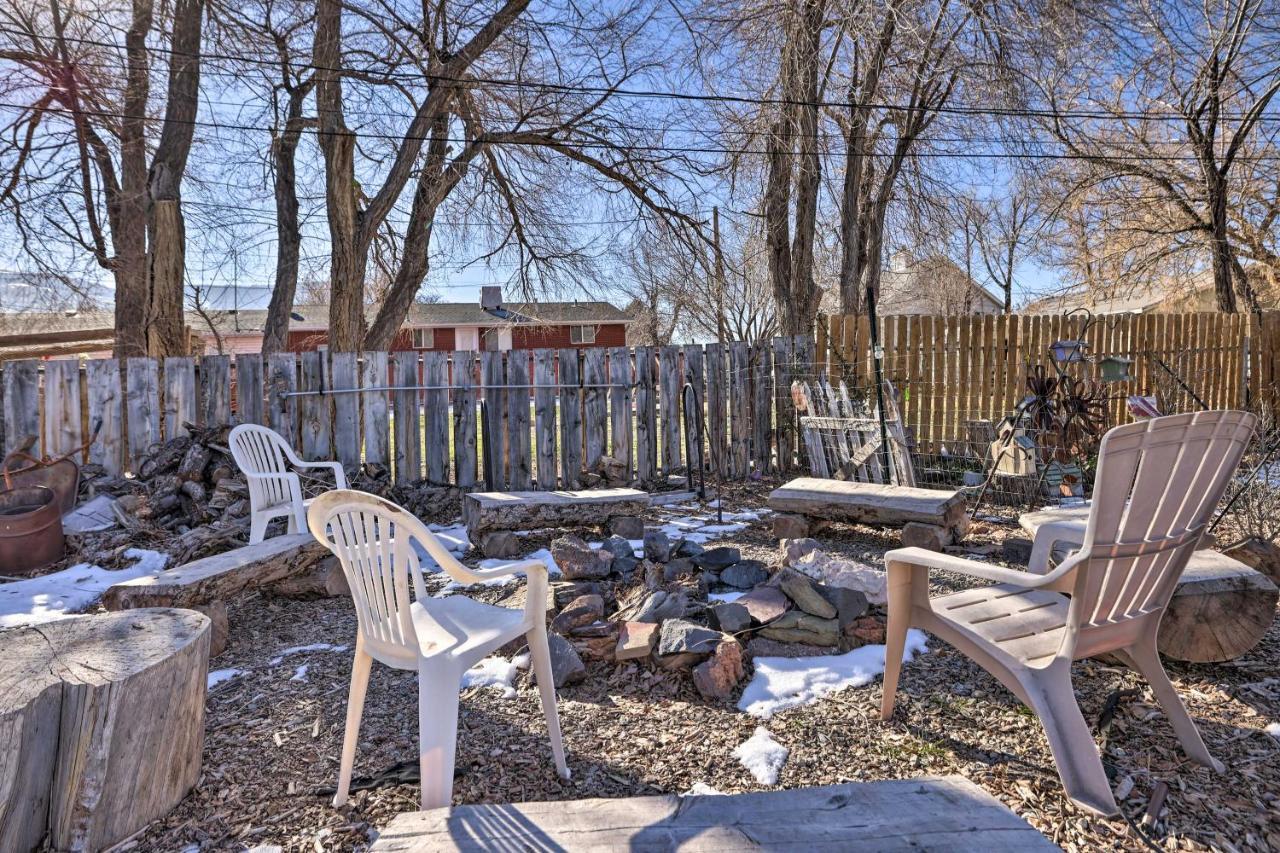 Cozy And Vintage Cedar City Apartment With Fire Pit! Buitenkant foto