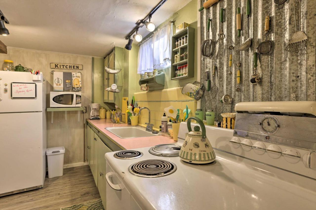 Cozy And Vintage Cedar City Apartment With Fire Pit! Buitenkant foto